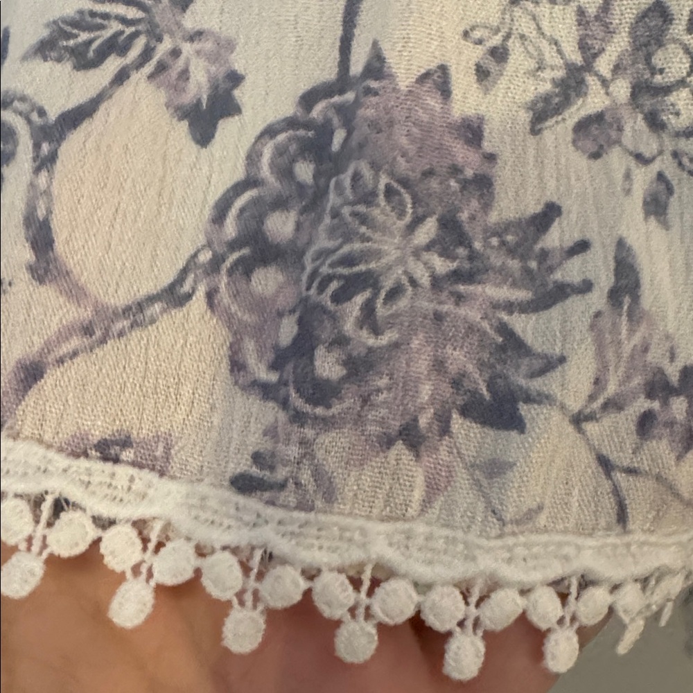 Papermoon Lavender and White Floral Blouse - Picture 3 of 8
